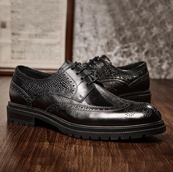 High quality hand made genuine leather shoes lace up men dress shoes black dress shoes men italianwholesale comfortable stylish new design high quality top fashion italian men casual shoeshandmade shoes new italy design men leather shoes & dress shoes2019