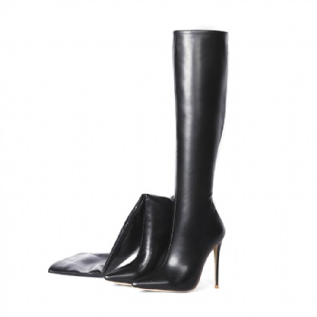 Women's knee-length boots